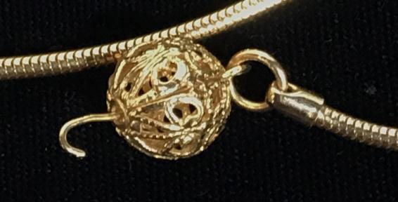 Ladies Gold Toned Fashion Chain: Filigree Ball Clasp. Hook needs readjusting to close, 17 in chain. Costume Jewelry,Yellow Tone Wheat Chain,Fashion,Wardrobe Fashion,Ladies Fashion Accessory, 3