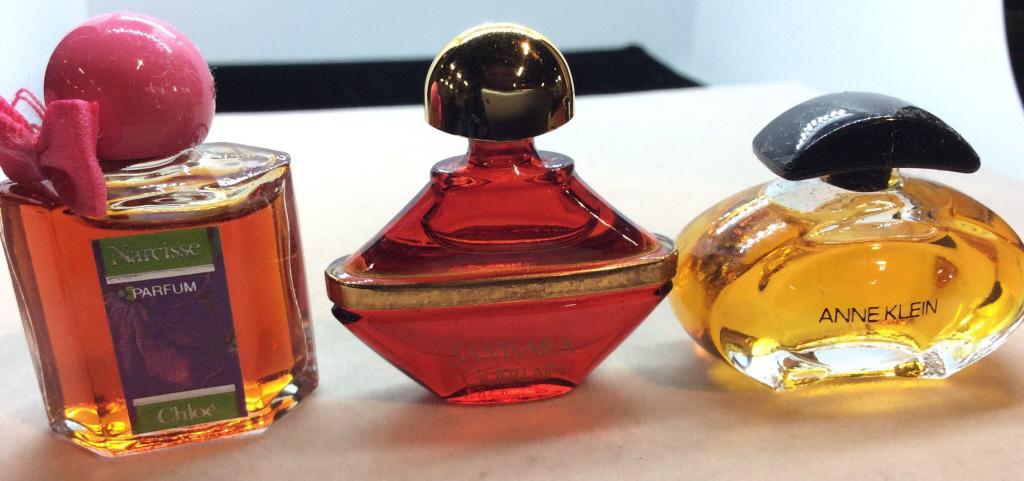 Lot 11 Vintage LUXE Designer Perfume Samples: Decorative and collectible bottles of various designer perfumes. Most full bottles. Perfumes include, Samsara Guerlain, Narcisse Chloé, Imperiale Cologne Guerlain, Anne Klein, Red Door Elizabeth Arde