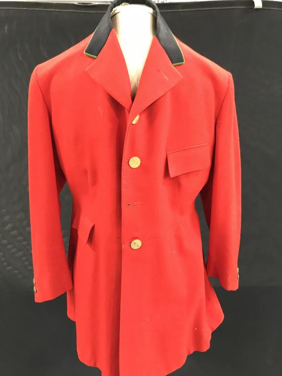 Gents Scarlet Riding Coat, Vintage Bernard: Weatherill Gents Riding Coat with black hunt collar, saddle flap liner, 5 button front, int. half lined with silk check, arms lined with silk. Ext waist seam pocket, ext breast pocket, 4 interior butt