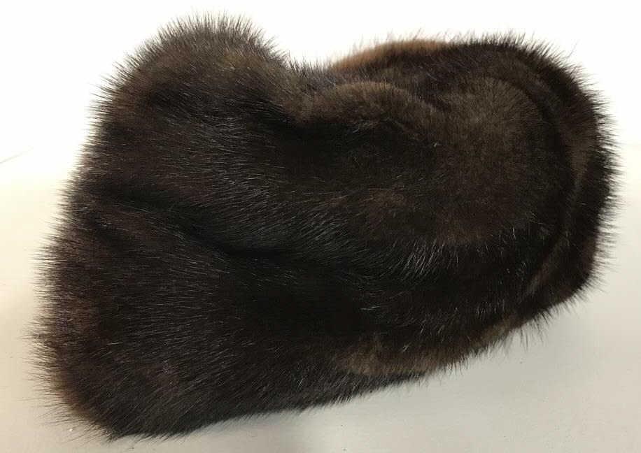 Vintage Miss Alice Mink Hat: Authentic mink hat, vintage ladies fashion accessory, diameter app 11 inches, ht app 6 inches