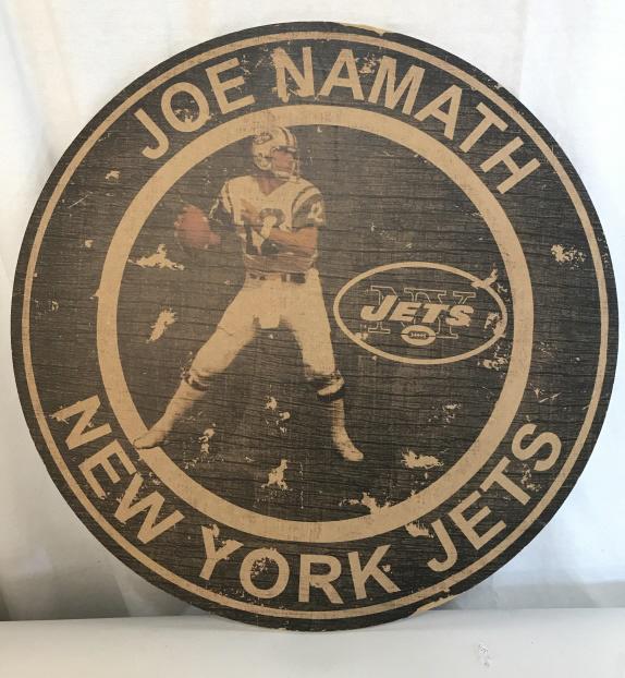 NEW YORK JETS JOE NAMATH Circular Wall Hanging: Wall hanging depicts New York Jets Football Player Joe Namath. Piece measures approx 23 inches wide. wall hanging, sports decor, man cave, football decor, collectible, 6