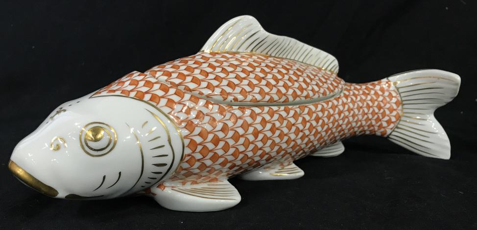 Herend Style Painted Porcelain Japanese Koi Fish: Herend Style Painted Porcelain Japanese Koi Fish Lidded Container With Hand Painted Gold And Orange Toned Design, marked on underside with Made In Japan label, measures approximately 13 inches long x 