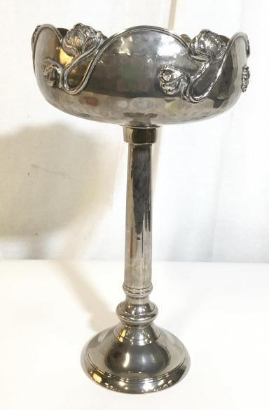Vintage Art Nouveau Decorative Tazza: This piece is a vintage, possibly antique, art nouveau decorative tabletop ornament, tazza compote. The bowl atop the piece features a Hammered pattern interior, and Repousse / articulated floral reli