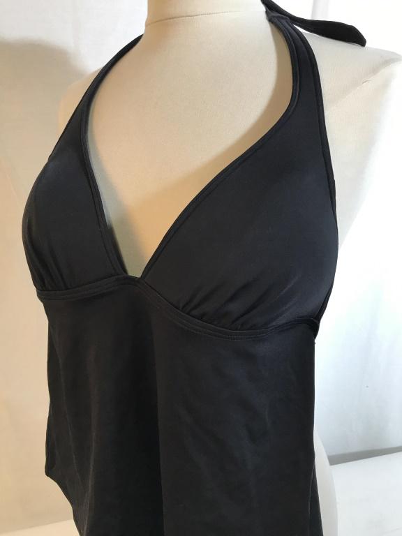 Victoria’s Secret Halter Top: Size L . For Halter Style, Push up pads, removable, cup b/C, Clothing, beach, cruisewear, Bathing suit, tankini, halter, black, Victoria’s Secret, warm weather, swimwear, 3