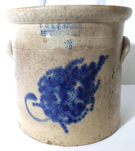 Vintage Ceramic Earthenware Jug, E&LP NORTON, VT: Large ceramic pot, Impressed with manufacturer ‘E&LP NORTON BENNINGTON, VT’ partial glaze, some crazing, flaked glaze. Side handles, surface crack on handle. Under glaze cobalt blue design of leaf