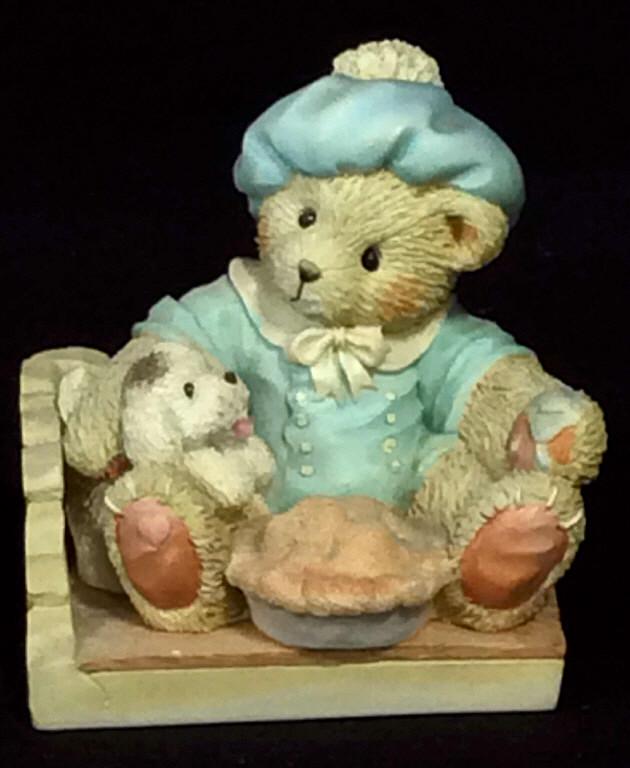 Cherished Teddies Little Jack Horner: Collectible Cherished Teddies Figurine, Little Jack Horner, Reg # 4I4/870. Underside has official hallmark. 3.5 x 4 in. Bear Figurine, Hand Painted Porcelain Figurine, Nursery Decor & Accessory, Cheri