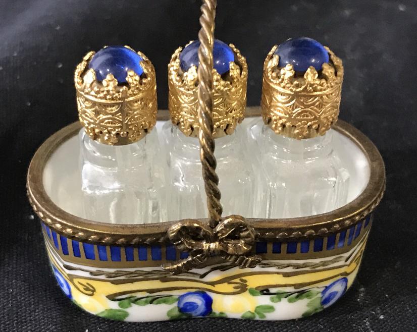 Signed SPODE Crystal Animal Paperweights + Limoges: Lot 5. All vintage items. Spode Crystal Glass Owl & Turtle Paperweight Figurines, underside marked SPODE & with signed initials. Designer Albert Price Bubble Art Glass Apple with brass stem & leaf. St