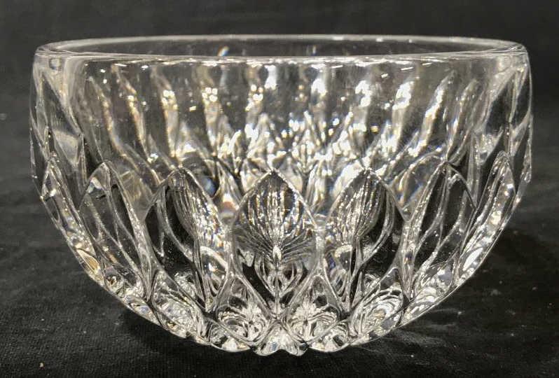 Lot 4 VAL ST LAMBERT Trinket Dishes & More: Lot includes 2 cut Crystal Trinket Dishes Signed VAL ST LAMBERT, 1 unmarked cut Crystal Trinket Dish & 1 frosted fish Detailed Trinket dish. Largest piece measures approximately 6 inches wide 2 inches