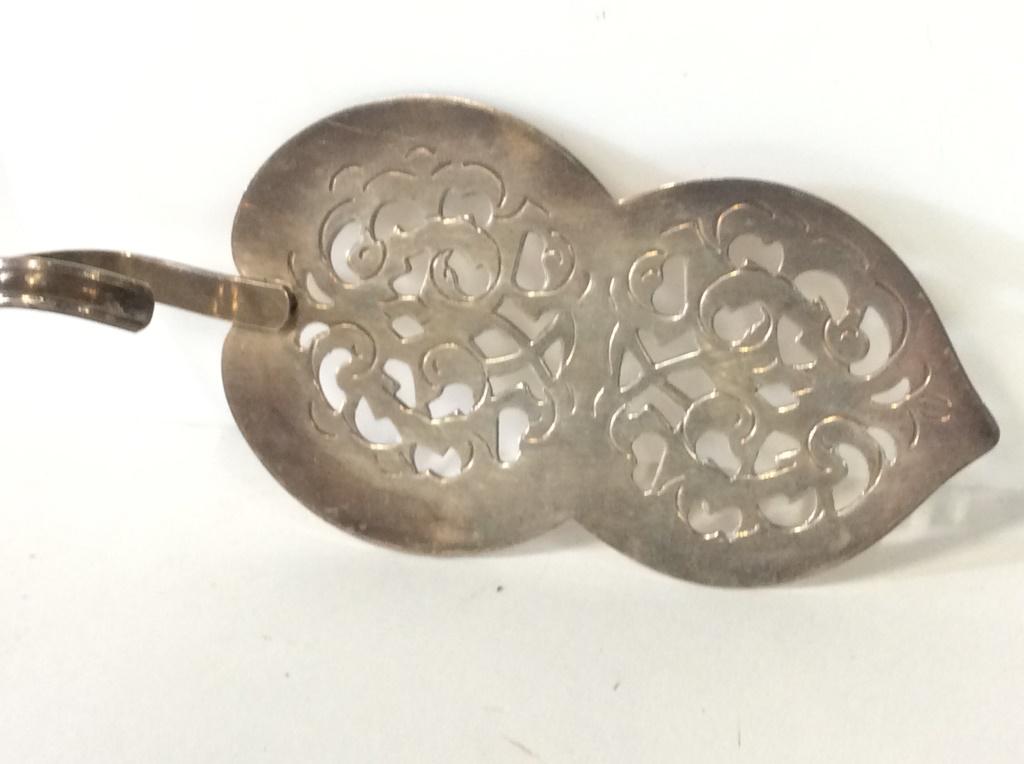 Pierced Silver Plate Wall Hook, Denmark: Vintage Wall Hook, impressed stamp ‘Silverplate Denmark’ 5 in total length, 2.5 in wide. Hook extends 1 in deep and 1.25 in wide (extended outward from bracket). Home Decorative Wall, Hook, Denmar