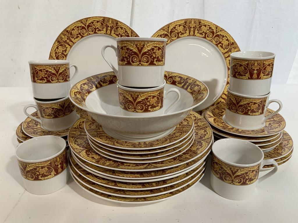 Set 32 Lynn’s Fine China Place Settings: 8 dinner plates diameter app 10.5 inches, one serving bowl, 11 lunch plates, 4 saucers, 8 cups, wine and gold toned paisley pattern, tableware, place settings, dinnerware,