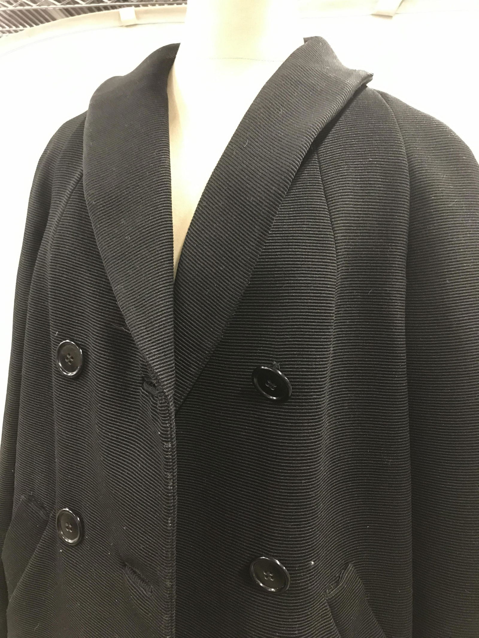 Vintage Bonwit Teller Black Coat, Size Medium: Knee length BONWIT Teller Coat, Vintage. Length, 40 in. Double breasted look, interior snap. Property of Upper East Side NYC Estate. Bonwit Teller & Co., Vintage NYC Luxury Department Store, Luxury Co