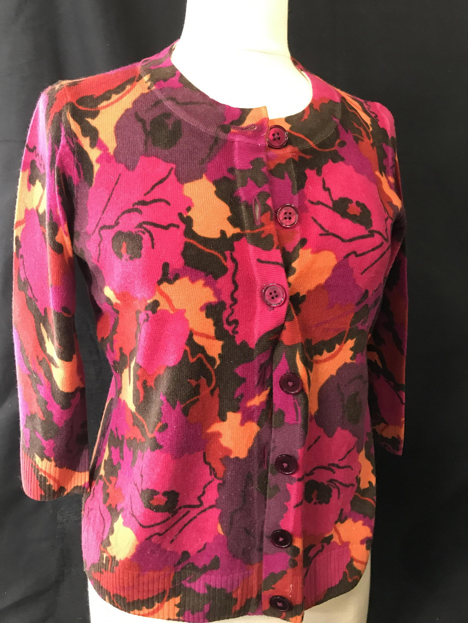 TALBOTS Cashmere Med Petite Fuschia Print Sweater: 3/4 Sleeve, button down sweater, vintage Talbots, label affixed, care instruction label, reads Pure Cashmere. Bright fuschia, orange, & black floral pattern. Designer Sweater, Vintage Talbots, Ladies 