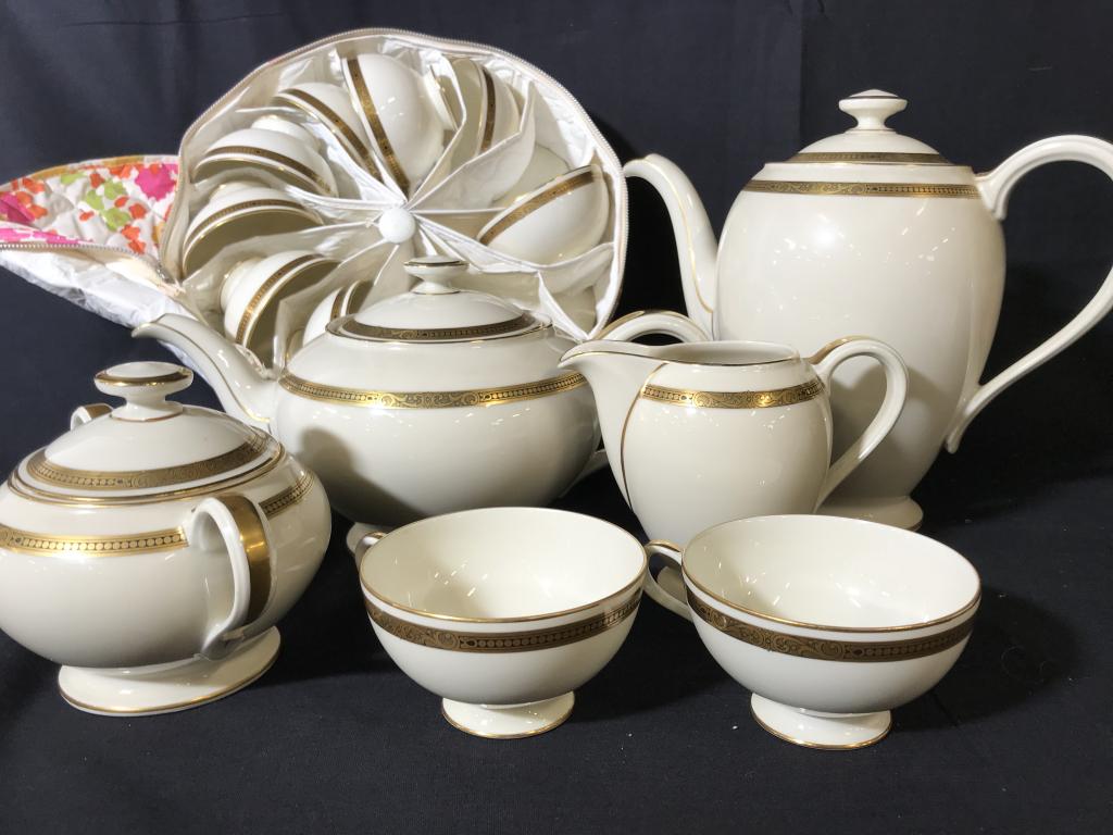 Set 86 pcs Thomas Rosenthal Fine China,: Dinnerware Bavarian (German) Fine China Dinnerware and Serverware Set, Thomas R (ROSENTHAL), with gilt rim. Some PCs stamped with numbers 01293 94. All pcs hallmarked in green ink under glaze. Many pc