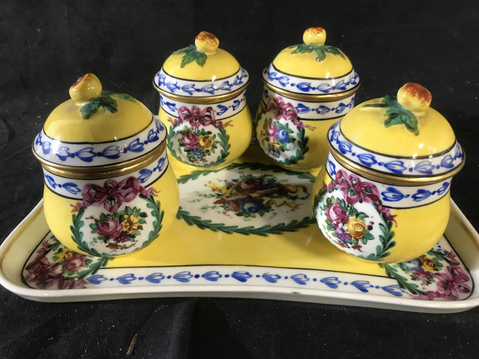 Serves Porcelain Pot de Creme and Tray Set Apr 15, 2020 The Benefit