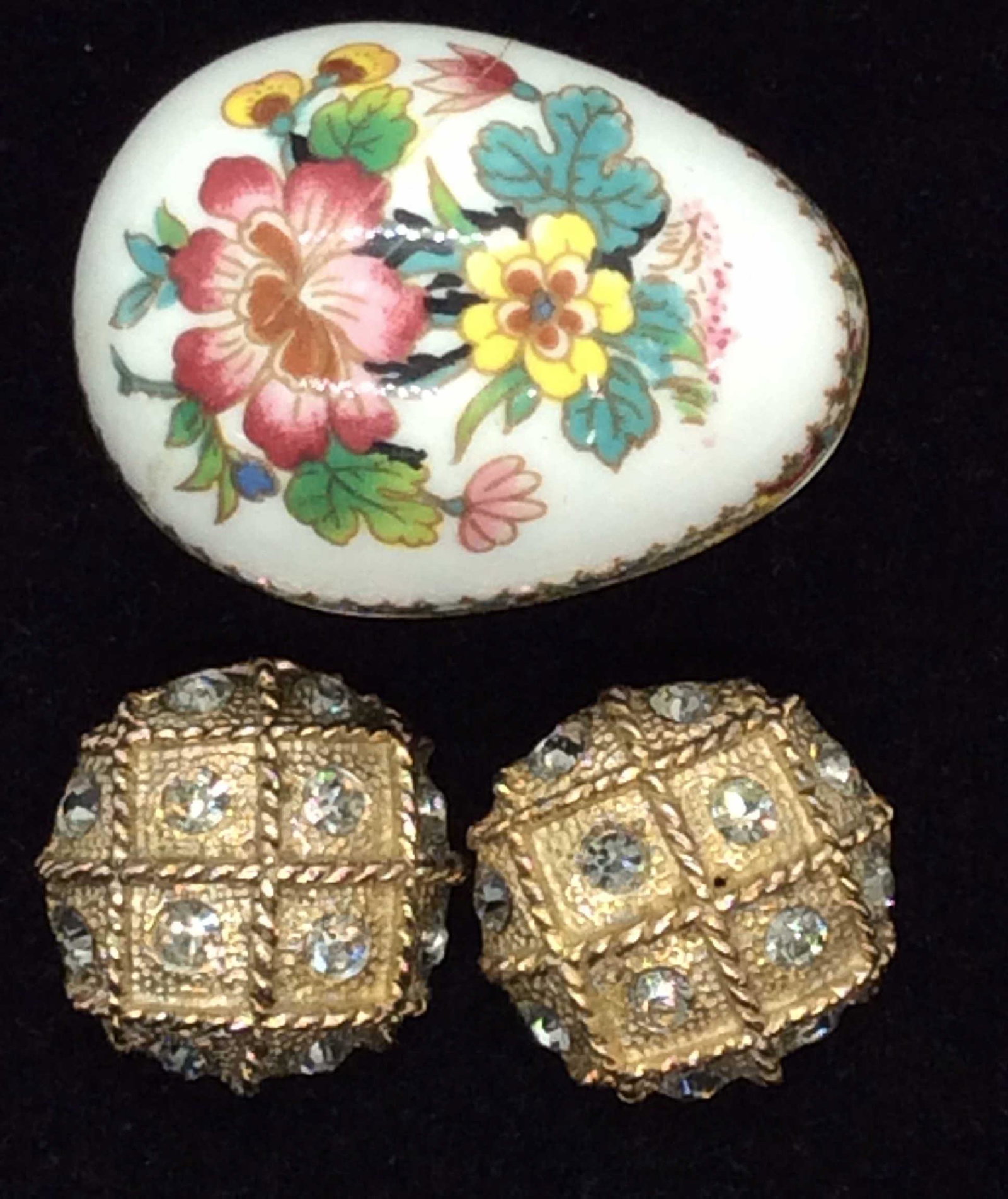 Lot 4 Coalport Pill Box W Fashion Accessories: Lot 3, Fine Bone China Ming Rose Pattern Porcelain Egg Trinket Box with Lid. Made in England, Hallmark Stamp verso, 1.5 in. Crack to porcelain, appears glued. One small gold toned with rhinestone broo