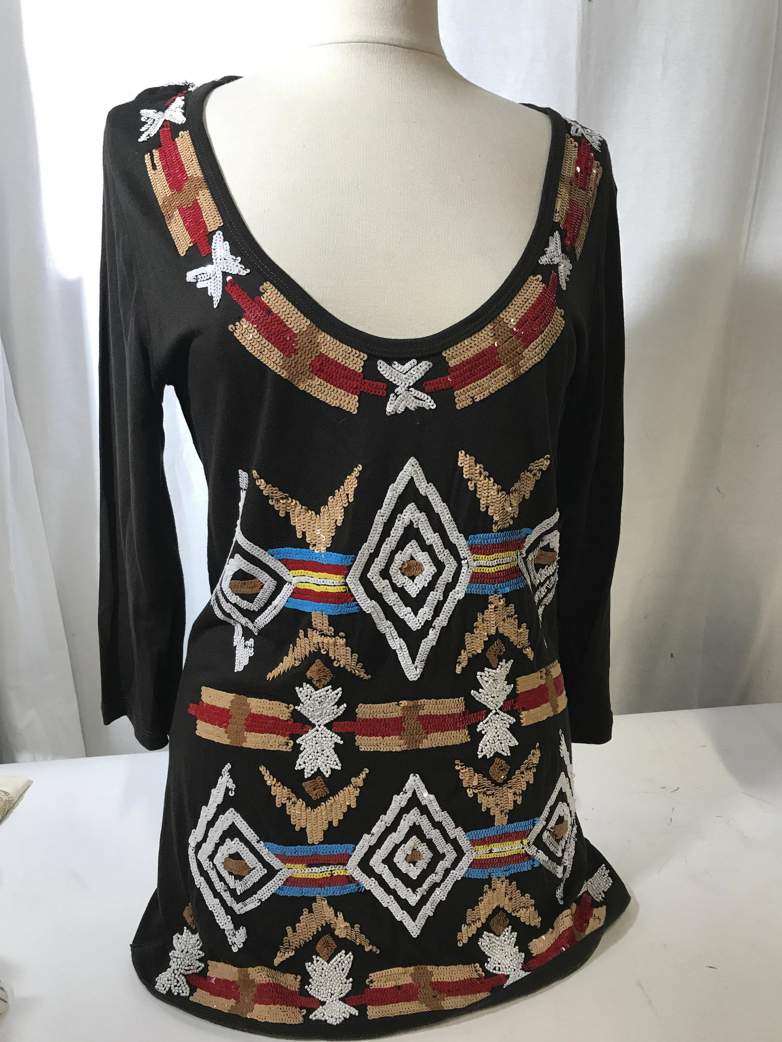 Boston Proper Southwest Style Native Sequin Top: Long sleeve rayon tee shirt, Wide scoop crew neck collar, Native American or Southwestern USA Pattern embroidered with sequins. Large. No fabric issues. Property of Upper East Side NYC Estate. Tee shi