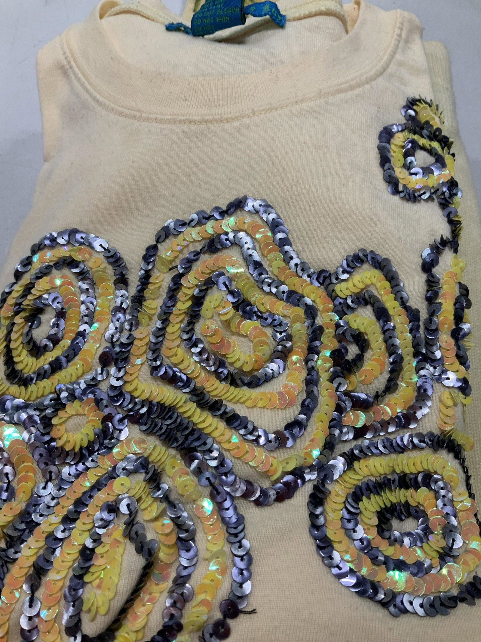 Group Lot 10 Pale Yellow Sweaters: Cashmere, knit and more vintage to new, brands include charter club, appleseeds, Claire Murray, price, designer originals, Story book knits, cable and gauge, and more, some with design, sequins, appli