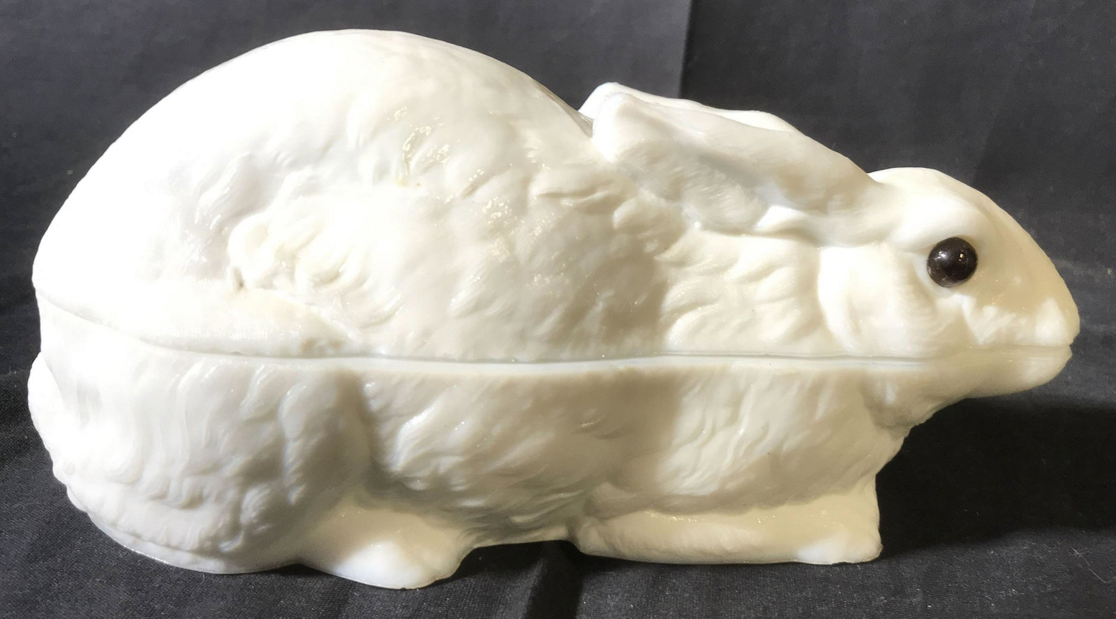 Collectible Milk Glass Rabbit Form Bowl Lid: Collectible vintage milk glass rabbit form with lid and base, bowl, tableware, underside reads Pat D March 9-1886, measures ht 4 inches app, length 11 inches ollectible Milk Glass Table Ware collectib
