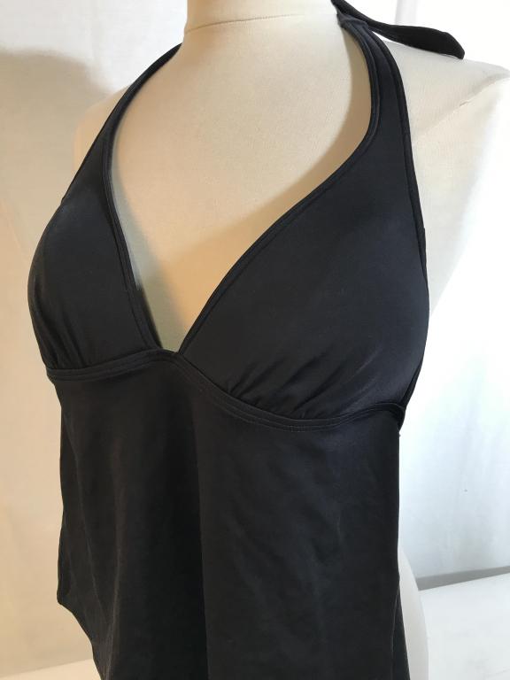 Victoria’s Secret Halter Top: Size L . For Halter Style, Push up pads, removable, cup b/C, Clothing, beach, cruisewear, Bathing suit, tankini, halter, black, Victoria’s Secret, warm weather, swimwear, 3