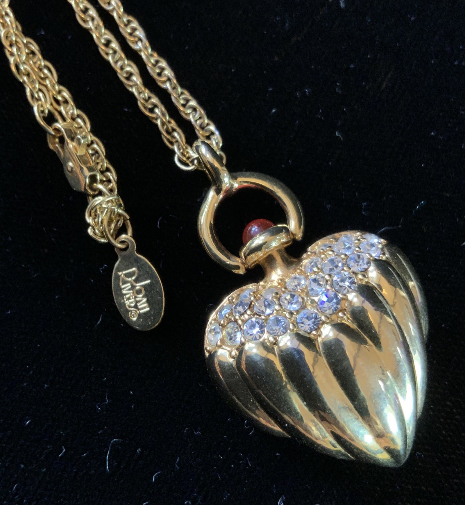 Gold Toned Bejeweled Heart Pendant Necklace Joan Rivers: JoanRivers rhinestone detail accents on pillow style dangling heart, drop measures 14 inches heart measures app 1 inches, adjustable length, vintage jewelry, estate jewelry, Joan rivers vintage fashio