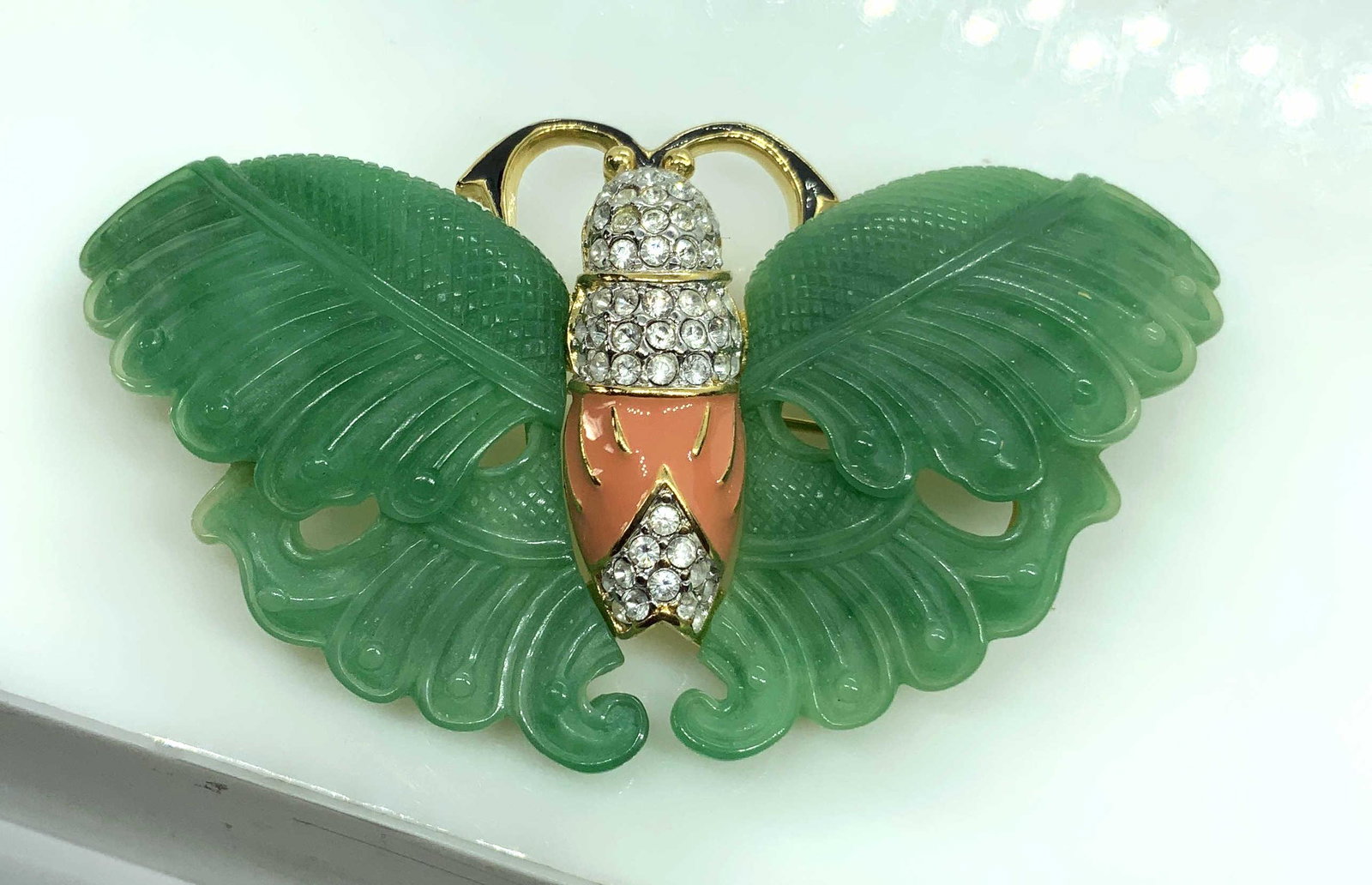 KJL Jade Style Enamel Butterfly: Kenneth j Lane designer jewelry, Jade style wings on gold toned butterfly, estate jewelry, vintage jewelry, measures app 3.5 by 2 inches