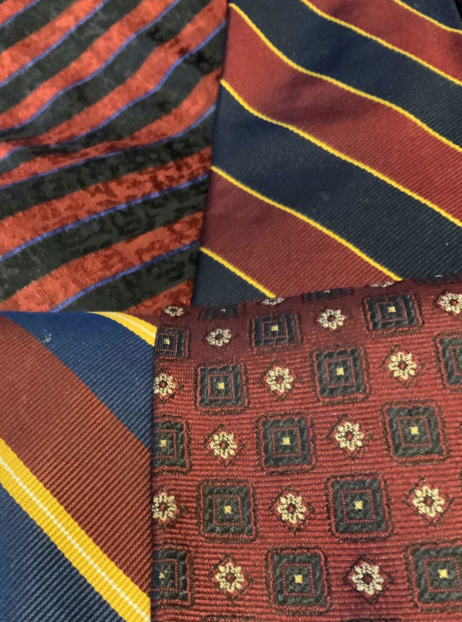 Group Lot 8 Men’s Silk Luxury Fashion Ties: Brands include Carlo Colombo Made in Italy, ASHFORD AND BROOKS London, Hathaway, Turnbull & Asser, Tie rafters , TRIPLER & Co New York A. PICCI seta DI Como Italy, Gap youth Tie with original Tags ski