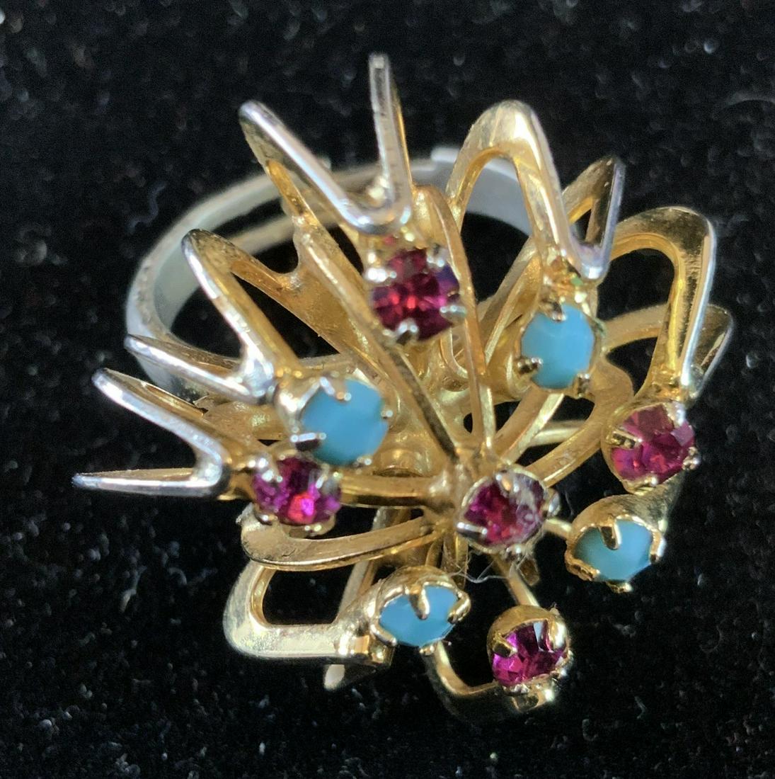 Vintage Gold Toned Cocktail Ring: Cocktail ring, statement ring, vintage jewelry, aqua garnet toned accent rhinestones. ladies vintage costume estate jewelry,
