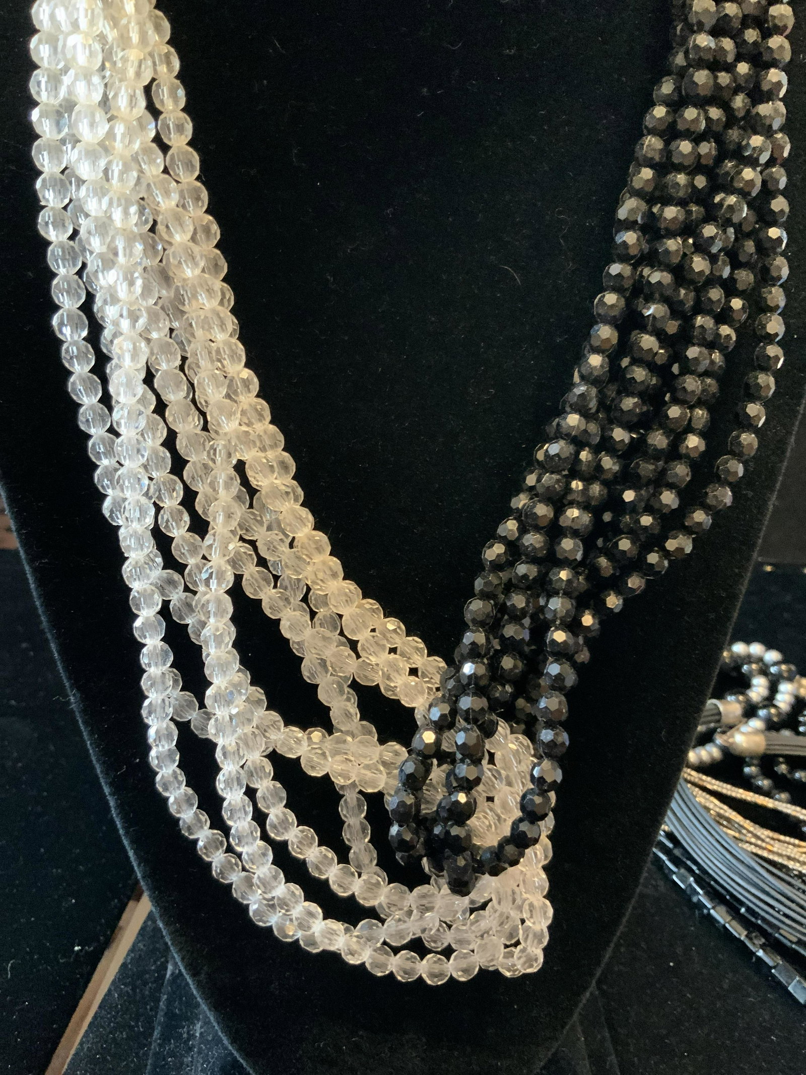 Group Lot Black Pewter Silver Necklaces: Group lot vintage jewelry, estate jewelry, beaded necklaces, lucite, silver toned and pewter toned, one label reads Cold Water Creek w tassel drop measures 18 inches, large bead necklace, multi strand