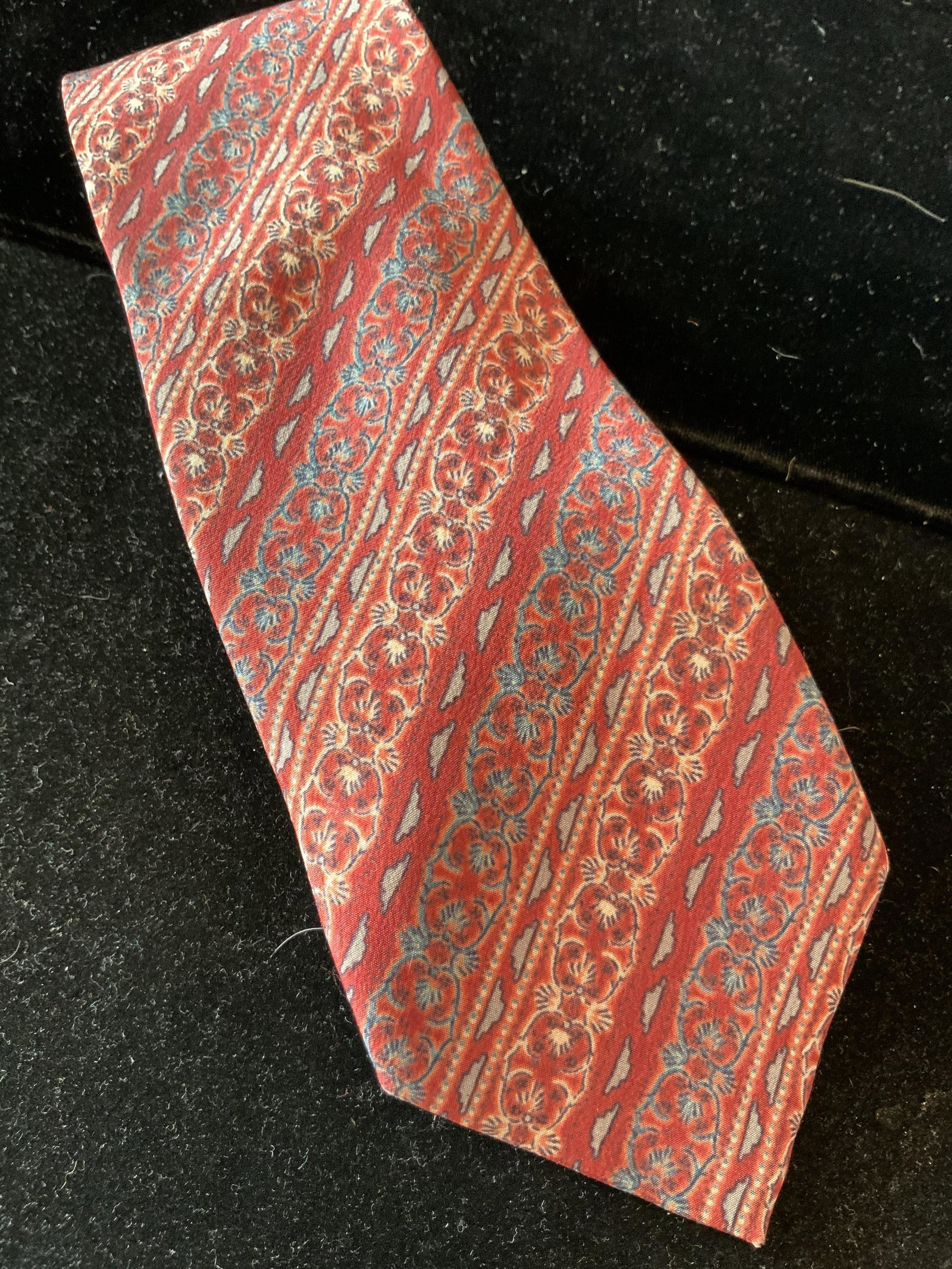 TED LAPIDUS, Paris, Designer Fashion Necktie: label reads Ted Lapidus Paris, Made in France, good condition but part of seam needs re sewing luxury fashion accessory, French designer fashion accessory , silk necktie