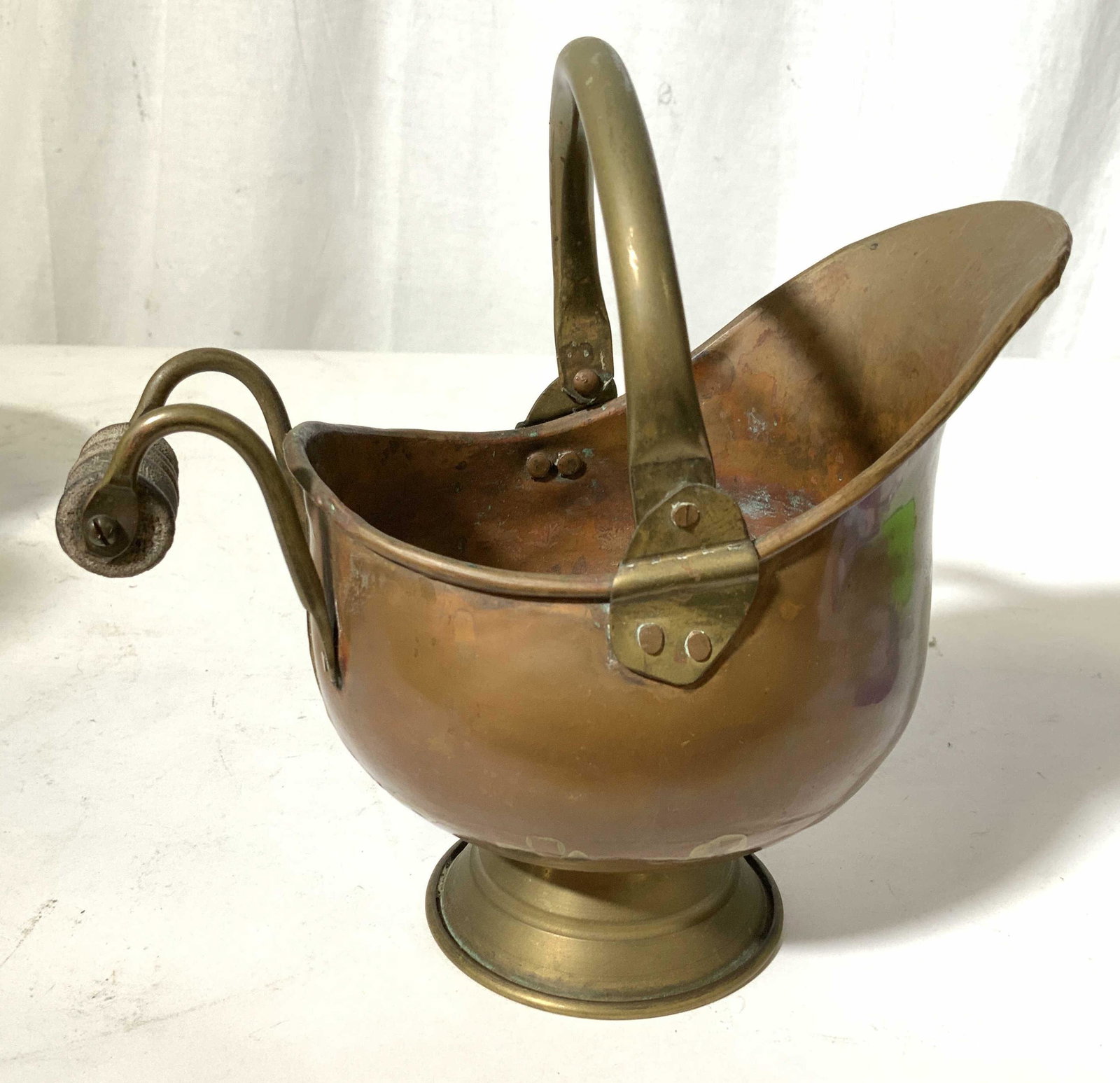 Antique Footed Copper Coal Scuttle: With wood pour handle and brass carry handle, up cycle planter, measures app 8.5 inches w handle up, length 9.5 inches, coal scuttle, fireplace accessories, home accent, fireplace accessories