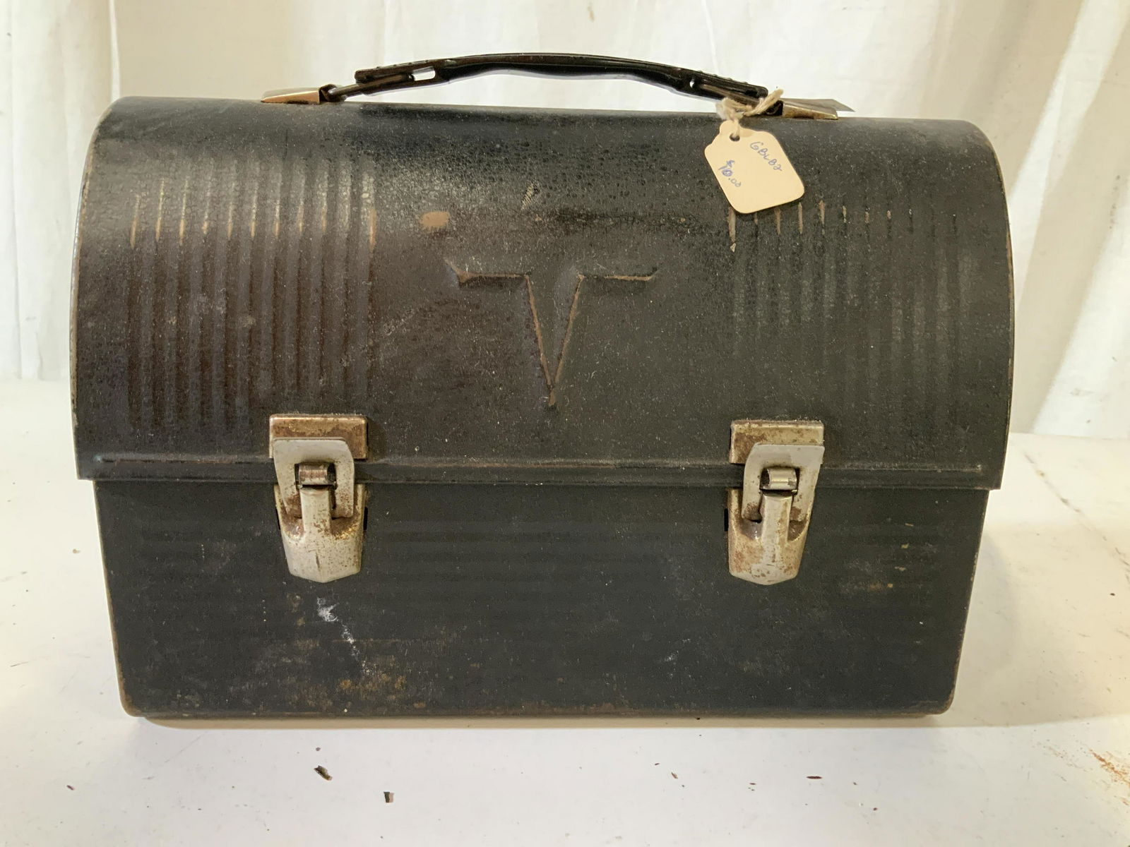 Vintage Metal Lunch Box w Thermos USA: Plaid thermos held in compartment inside, Underside has label imprinted, mostly worn away to illegible , Norwich Conn, vintage lunch box, collectible, measures ht 9 inches length 10 inches depth 5 inc
