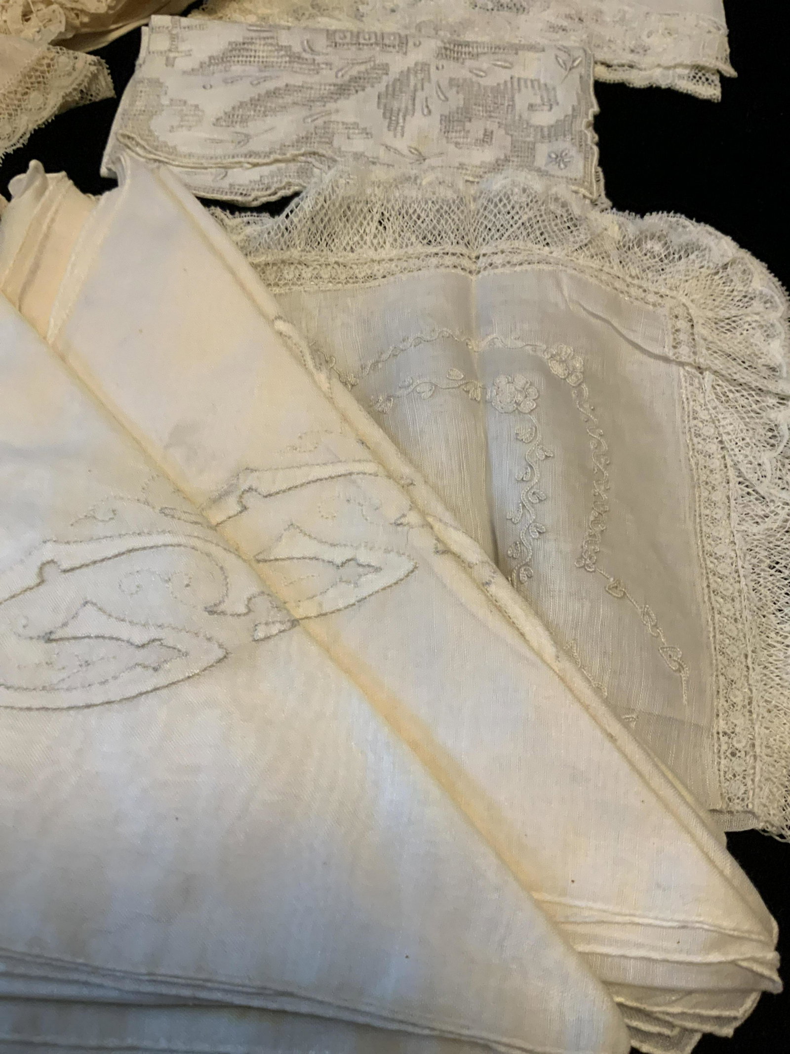 Group Antique Linen and Lace Handkerchiefs: Hand made linen and lace linens, handkerchiefs, collectibles, different sizes different tones of cream