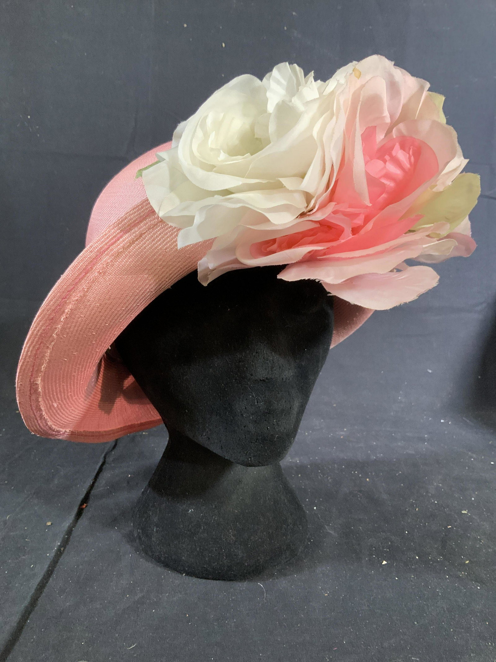 Vintage Pink Linen Straw Hat w Blossoms: Comes with Peggy Earles Hat Box, Vintage hat, bonnet, fashion accessory, pink hat with festive faux floral blossoms, inside measures app 7.5 inches