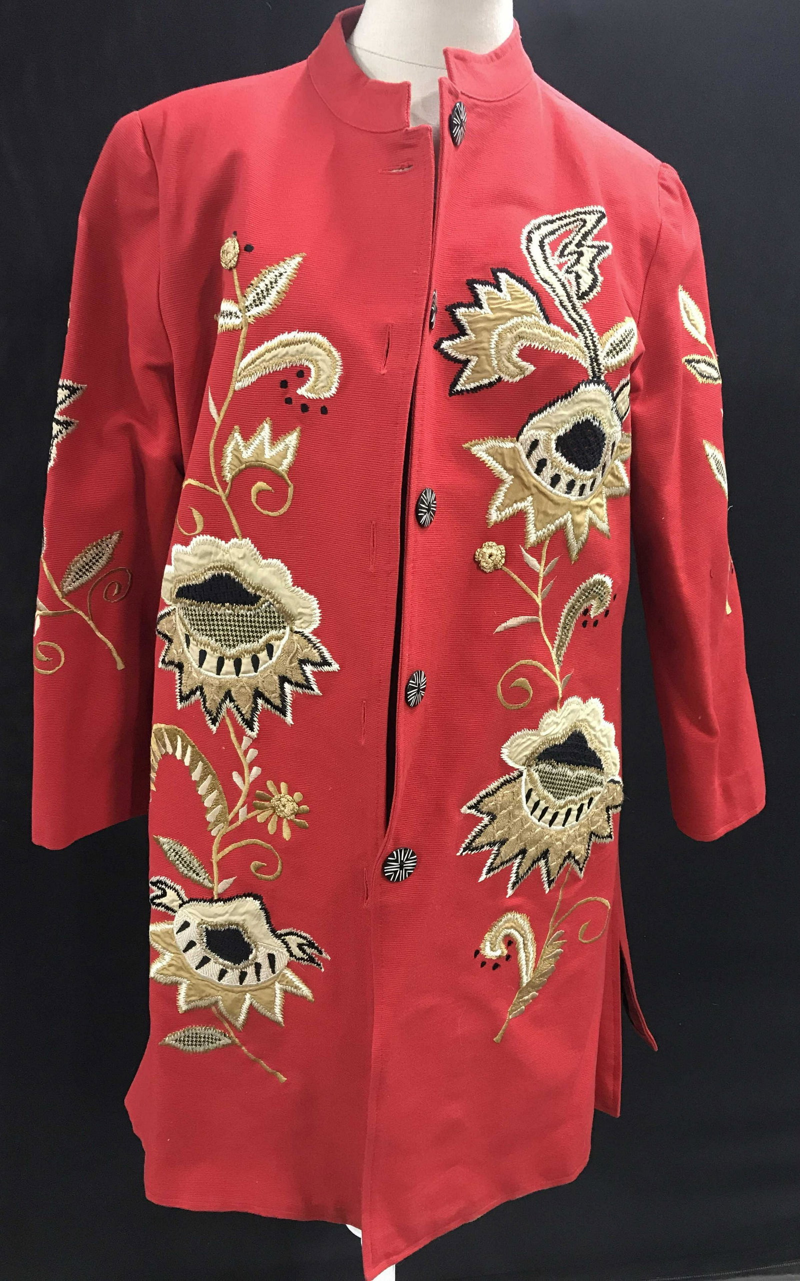 Indigo Moon Embroidered Dress Top Layer Jacket, Sm: Asian Style Crew neck jacket. Appliqué, Patchwork & embroidery on woven cotton fabric. red. Size Sm. Length 36 in. ( 3/4 length) Interior lined. 5 Crafty buttons, xtra sewn in verso. Side slits. No f