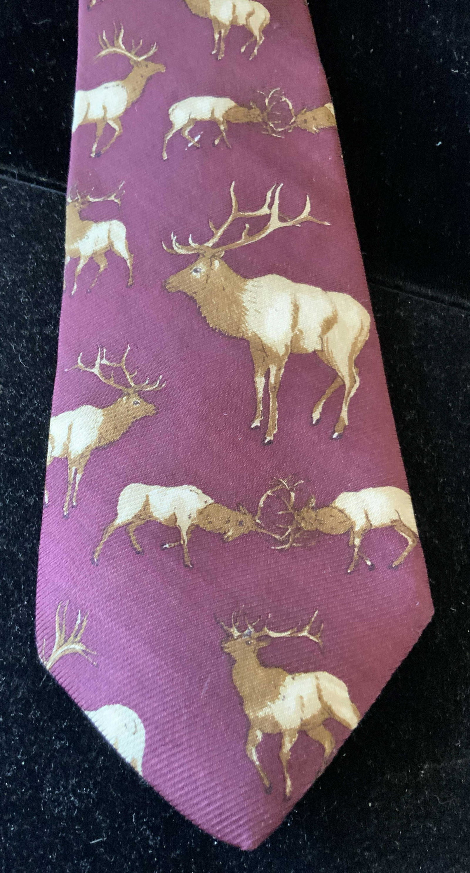 Lands End Moose Elk Themed Tie: Fun fashion accessory, neck tie, moose themed, elk themed, label reads Lands Ends