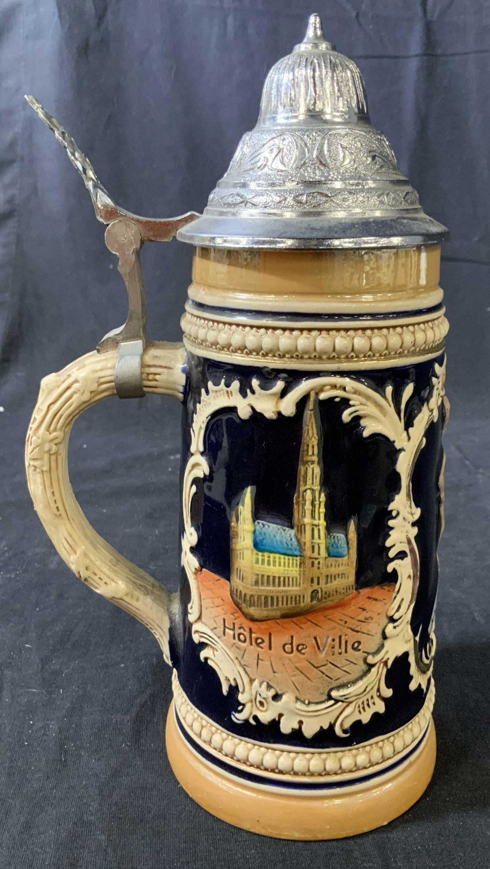 Lidded Ceramic Collectible Beer Stein: German Stein, beer Stein, tankard, mug, decorative vessel, ht app 9.5 inches