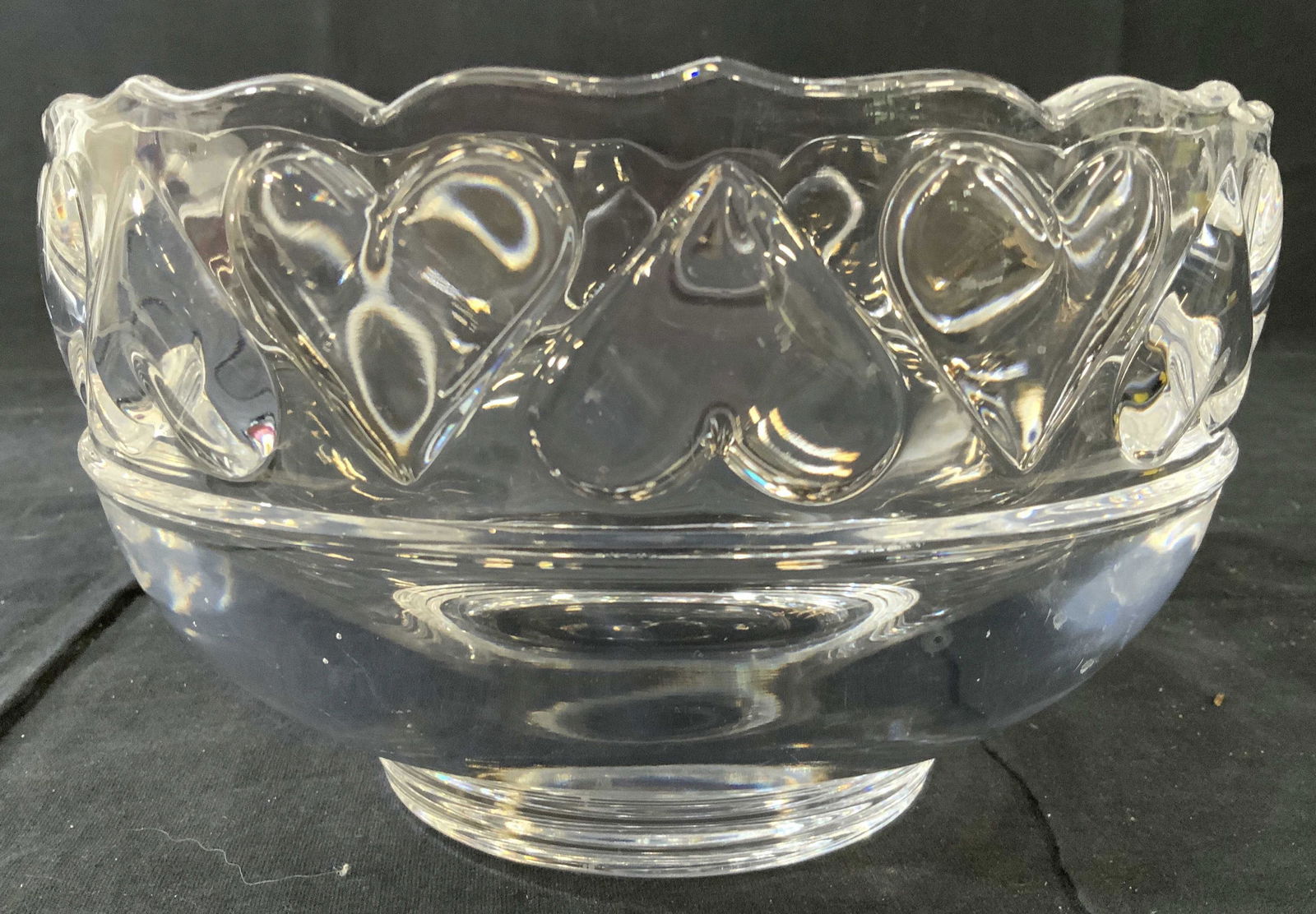 TIFFANY & CO crystal Centerpiece Bowl: Marked underside for Tiffany and Co, raised heart design border, short pedestal base, Tiffany tableware, Tiffany crystal bowl, measures ht app 5.5 inches diameter app 8.5 inches