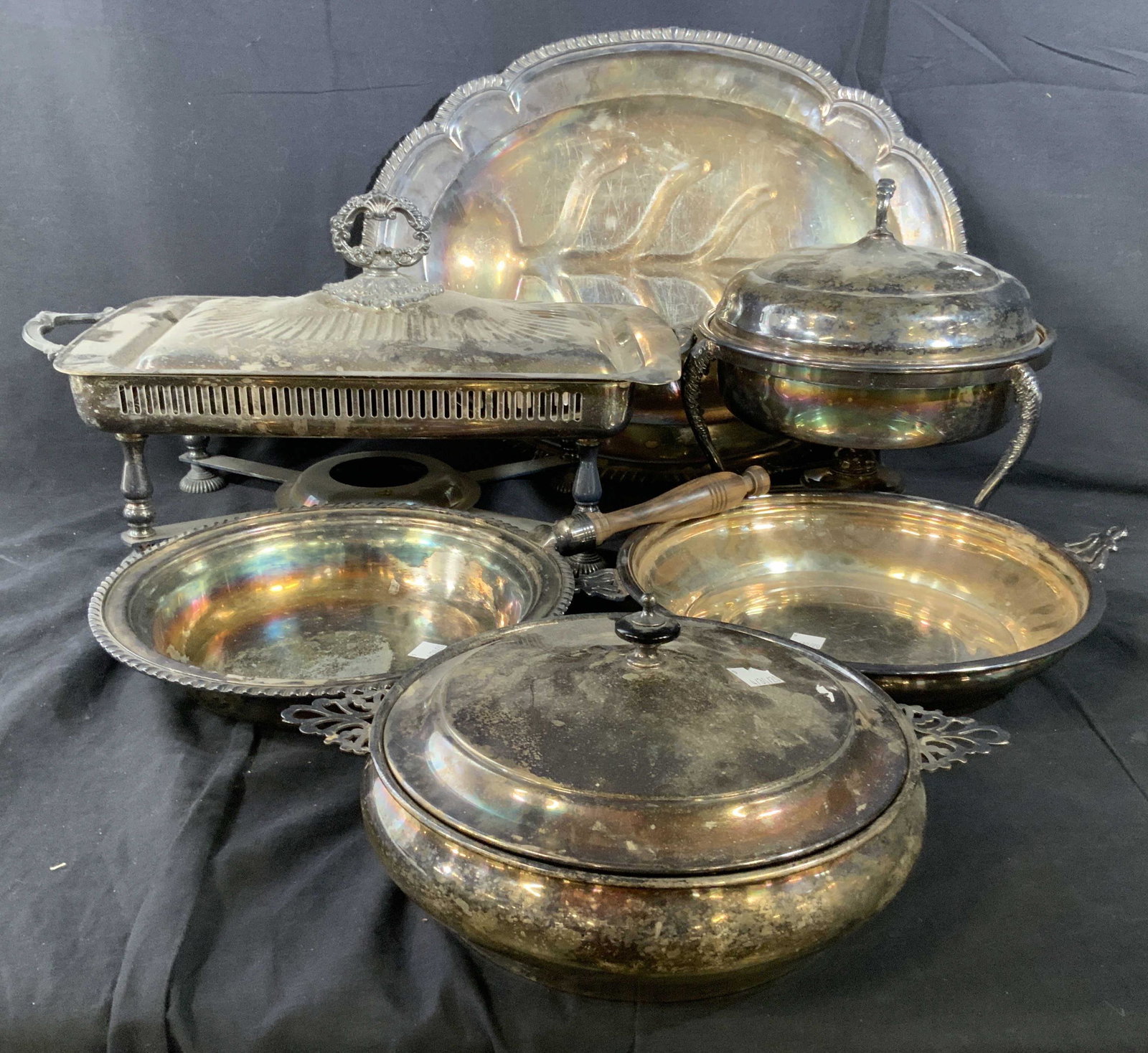 Group Lot Silver Plate Buffet Serve Ware: Lidded buffet serving vessels, pans, bowls, platters, warmers and more, tree well serving platter measures 20 inches length, rectangular buffet server measures ht 12 inches to finial, length app 19 in