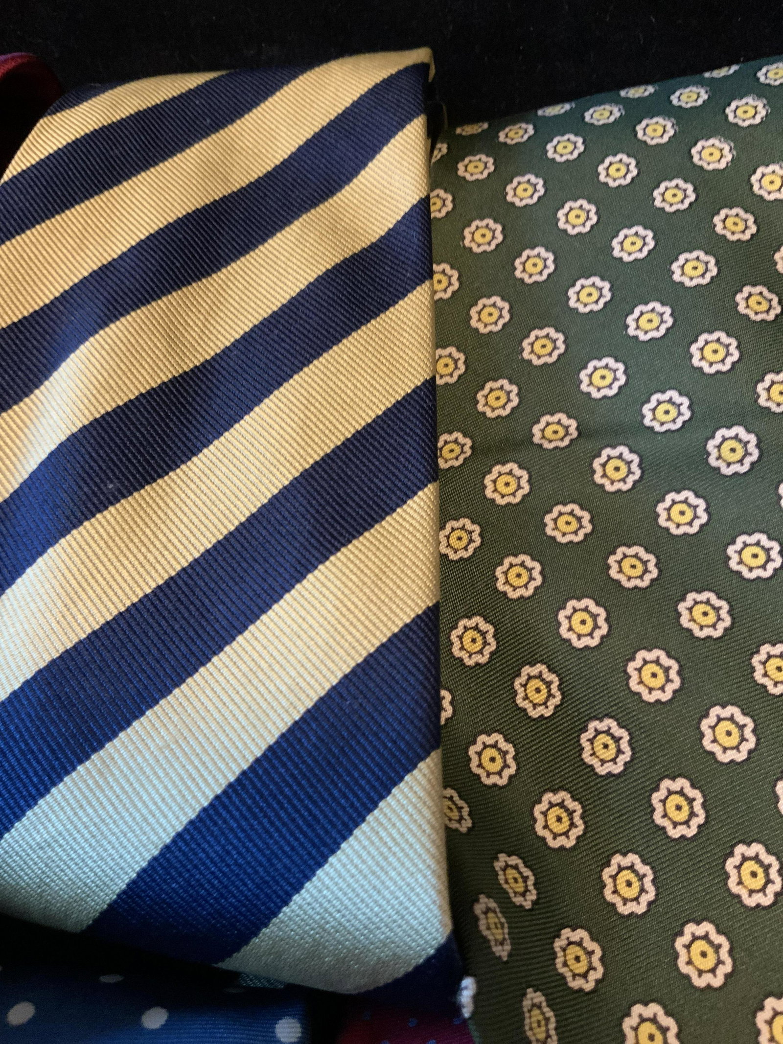 Group 8 Men’s Silk Fashion Neck Ties: Neck wear, fashion accessories, designer silk ties group lot includes, brooks brothers, Brown Thomas Dublin, BOWRING ARUNDEL, R. David Italy, T FOKEY New York, Givenchy Paris, Paul Stuart, group lot 8