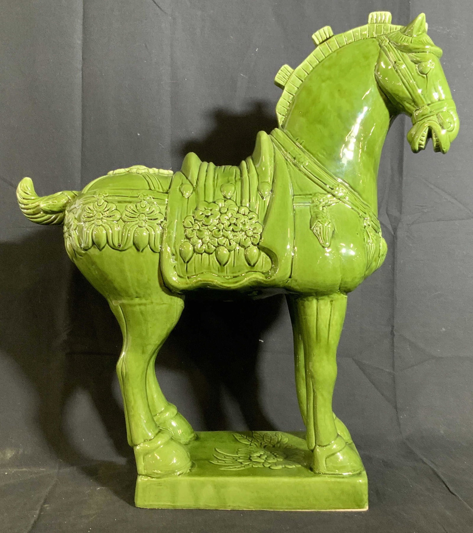 Asian Ceramic Porcelain Horse, Z Galleries: Luxury home goods Z Galleries labeled imperial ceramic porcelain Asian Horse in bright lime green, tall statement decorative accessory, decorative arts, designer home goods, table ware, Asian Style sc