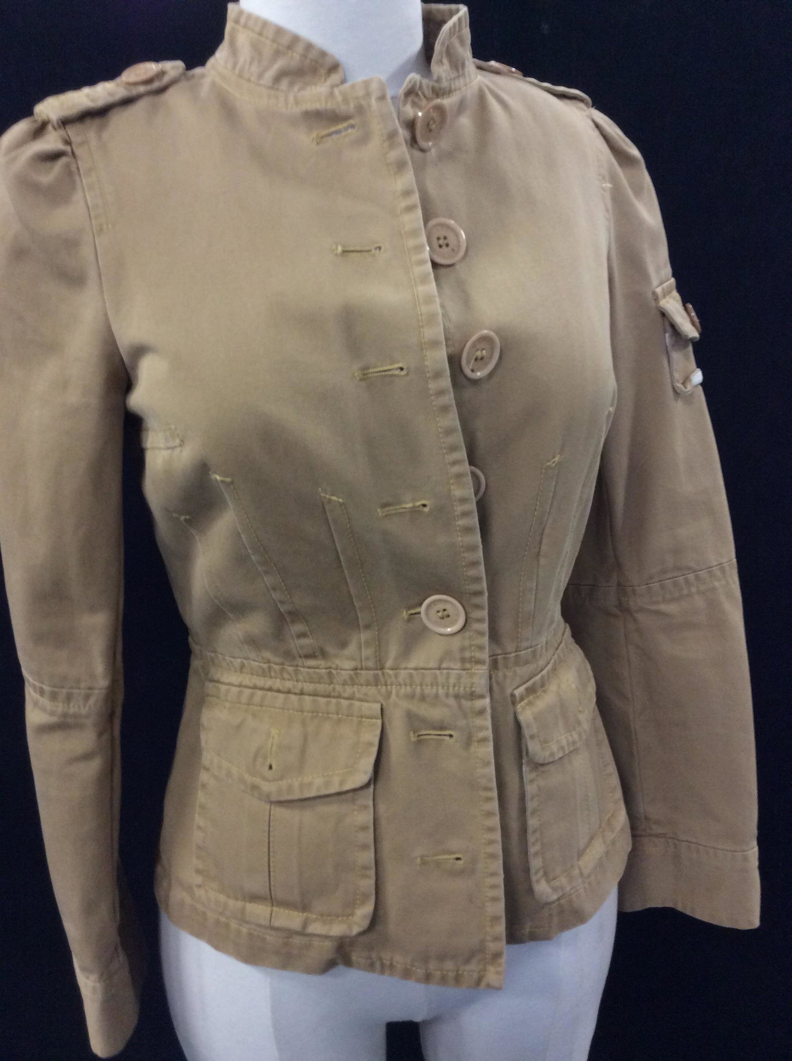 MARC JACOBS Fitted Cargo Jacket: Label reads Marc Jacobs-Made in Poland-100% cotton. Sz 4. Arm pocket, button flap front pockets, all buttons read Marc Jacobs, 23 in. long Marc Jacobs Fashions, Jacket, Cotton, Size 4, Chino Jacket, W