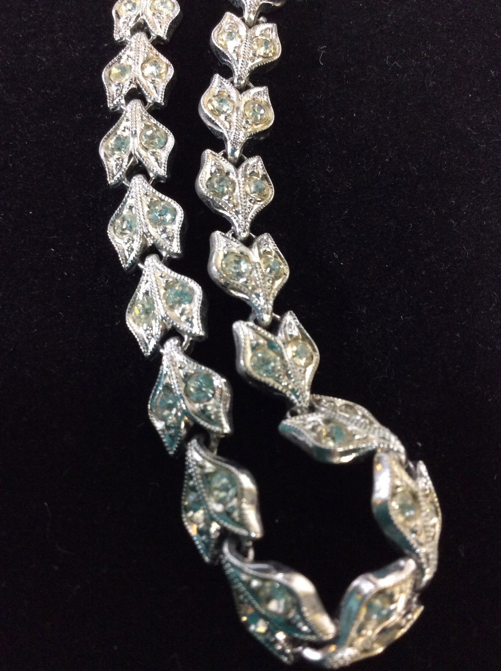 Art Nouveau Laurel Crystal Necklace, Vintage: 14 in. Box clasp additional spring ring lengthen chain clasp. Y - shape crystal laurel links, silver tone metal. Wedding Jewelry, Evening Wear Jewelry, Ladies Wearable Accessory, Art Nouveau Style Nec