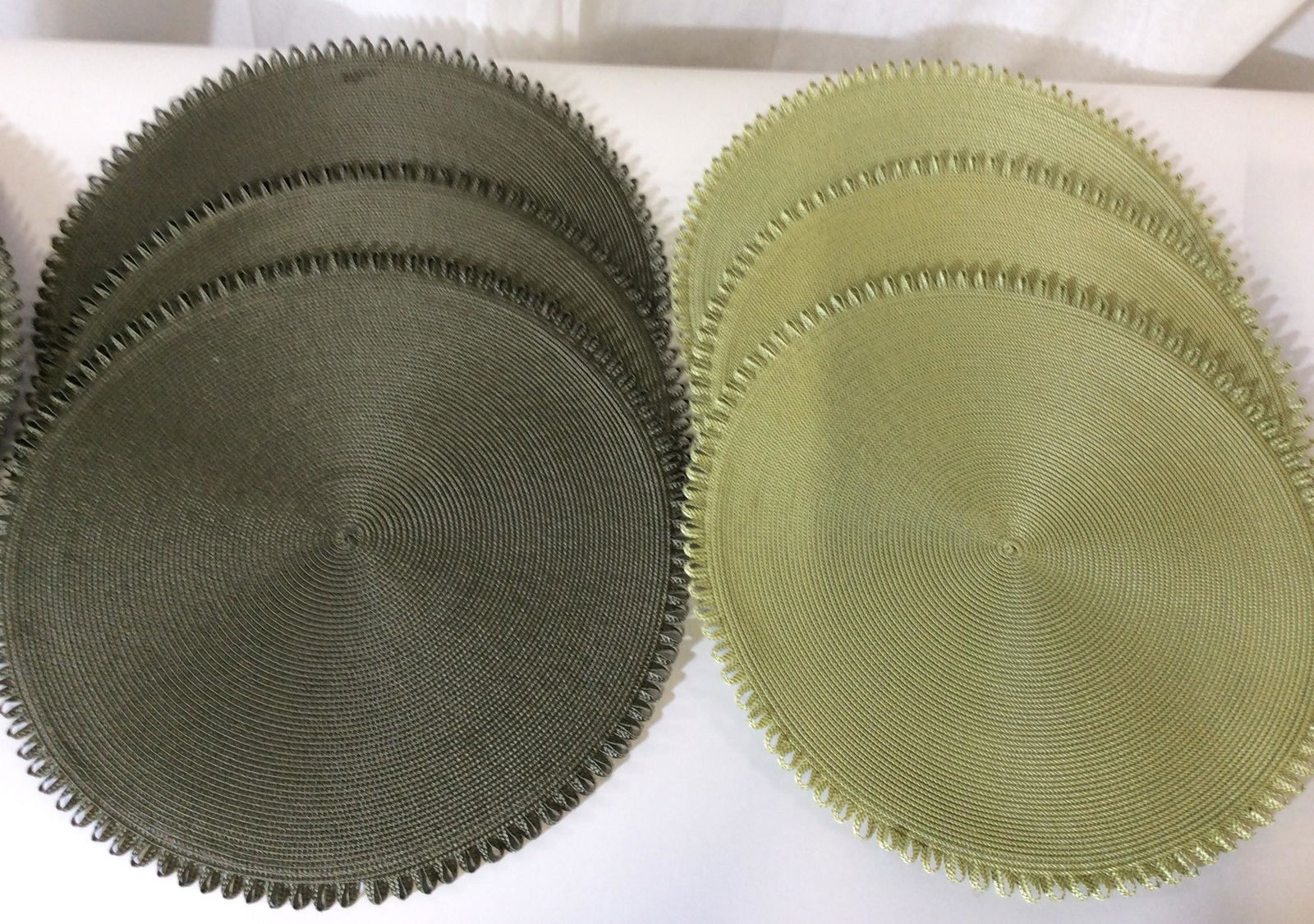 Set 35 Luxury Table Placemats, Deborah Rhodes: Luxury Table Accessory Designer Deborah Rhodes. Signature braided nylon placemats called the ‘Looped Edge’ Placemat. All 16 in. round with reticulated looped edge. Moss/Canary Tones, total of 15,