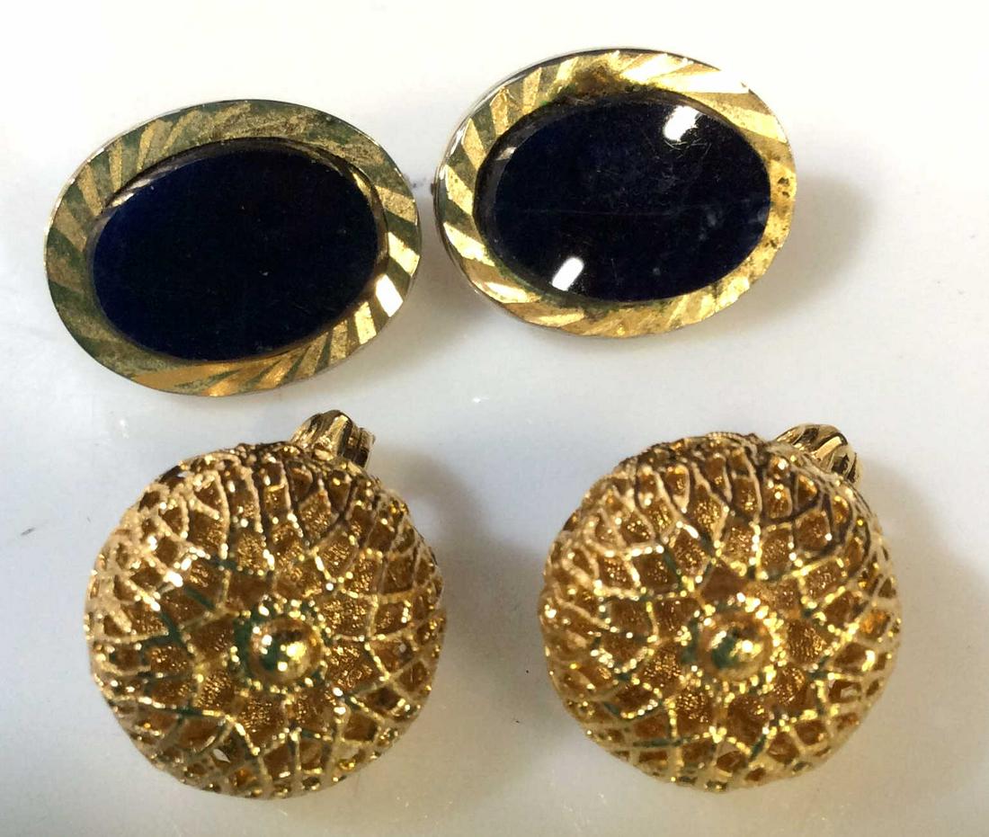 Lot 4 Earrings / Ear clips, ladies estate jewelry: Vintage Clip On Earrings, Seed pearl ( couple missing on one) 20 mm. Bright gold tone SIGNED MONET filigree Button Clip Ons, 15 mm. Arts & Crafts vintage bead and sequins earrings with filigree backsi