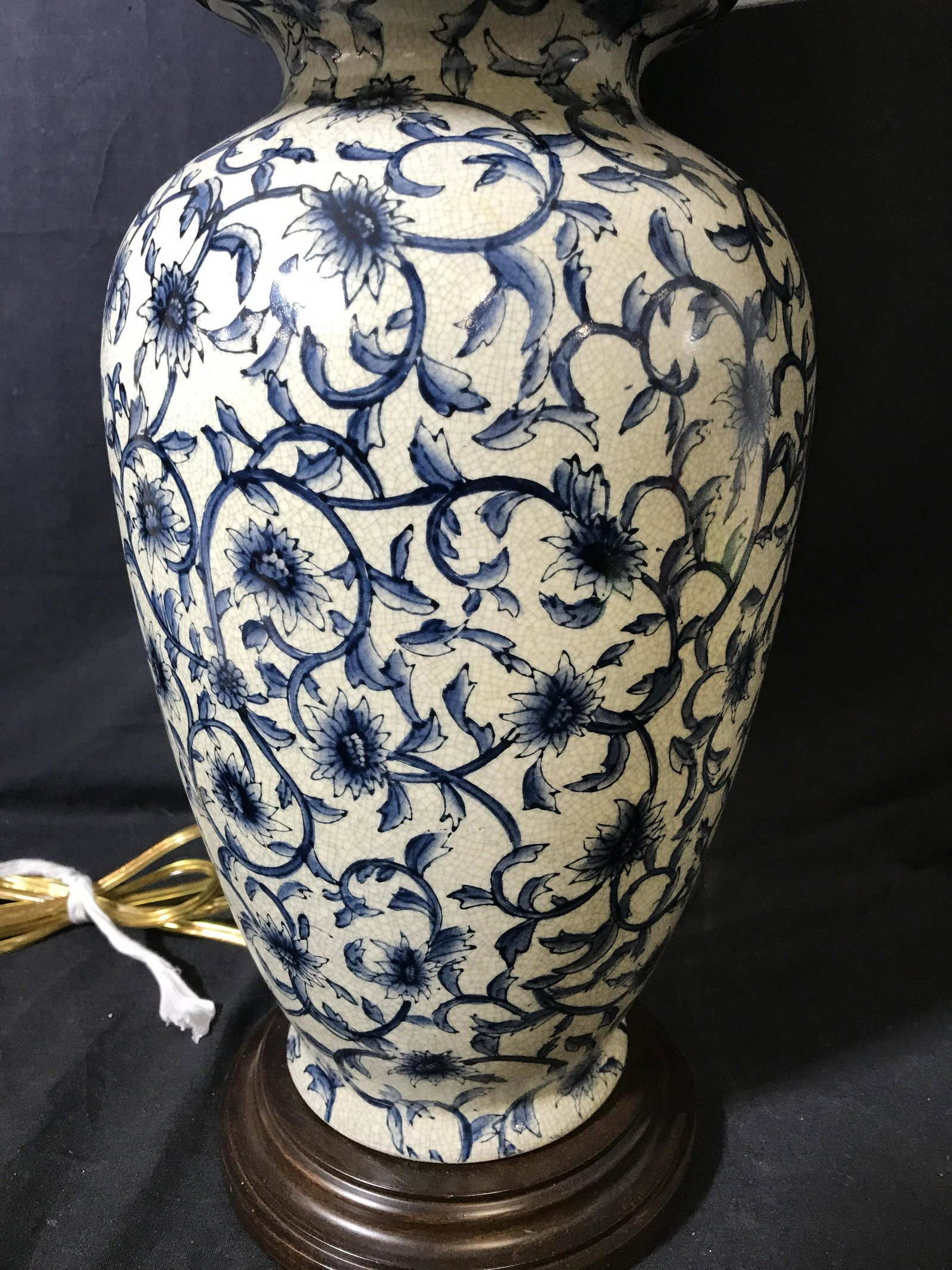 Floral Porcelain Ginger Jar Lamp: Porcelain Floral Lamp, ceramic floral body in blue and white, dark wooden base and top, lamp shade is white, measure 31 inches tall, overall in good condition, Porcelain , lamp, porcelain lamps, Ginge