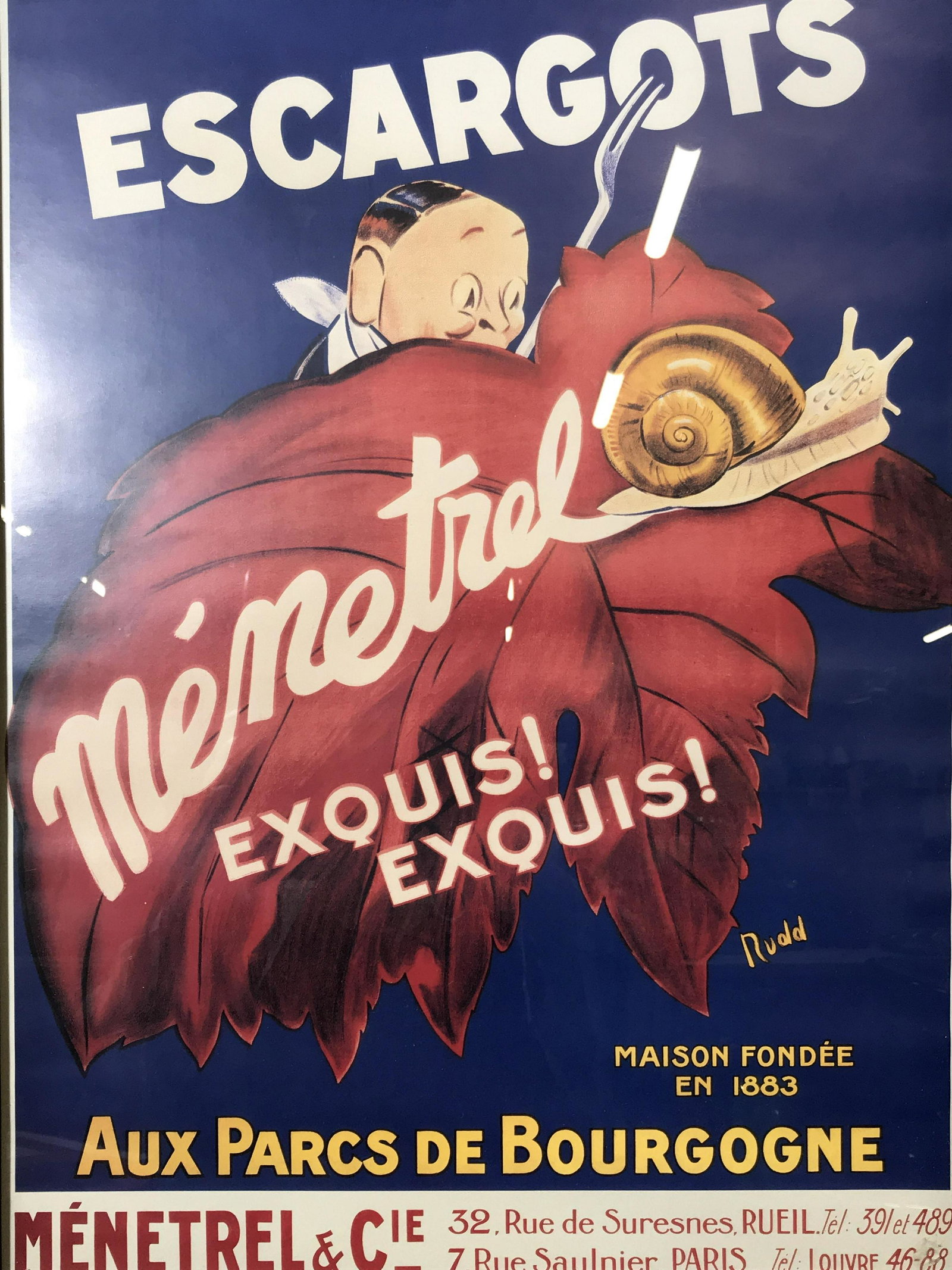 Vintage Escargot Menetrel Offset Litho Ad: Vintage escargot menetral offset Lithograph advertisement, French advertisement, main text reads ‘Escargots Menetrel Exquis Exquis’, brand name Aux Paris De Bourgogne, subject depicts a man with a