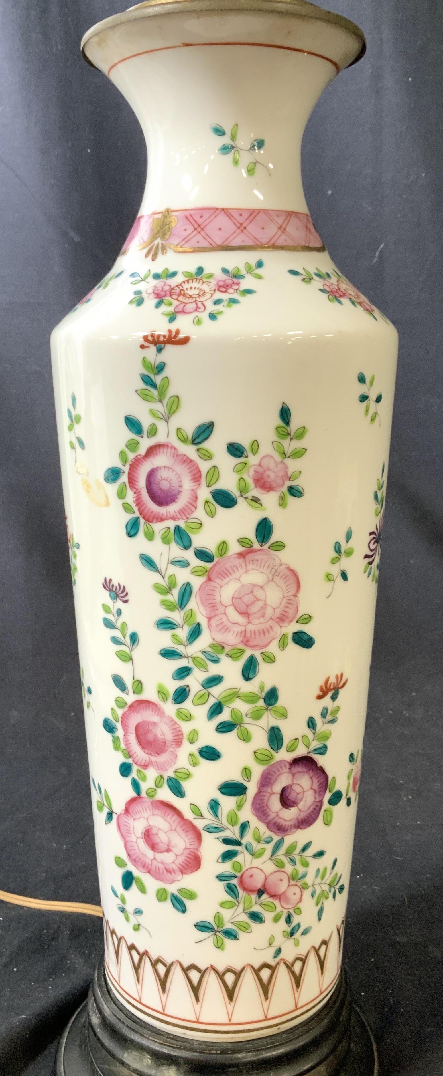 Vintage Asian Porcelain Ceramic Lamp: On wood base, Asian porcelain lamp with pink purple flowers and gold accents, ht to socket app 22 inches diameter app 6 inches, decorative arts, lighting, decorative accessories