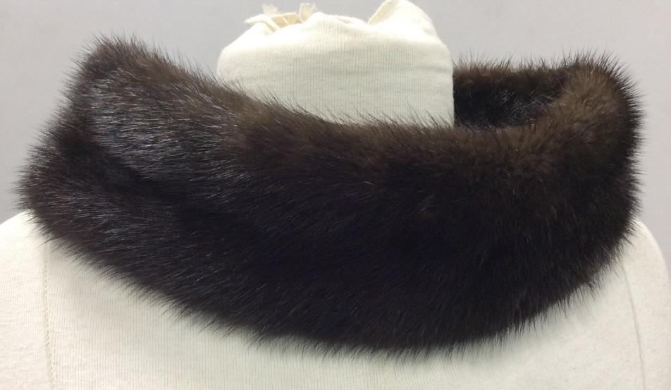 Double Sided Mink Fur Neck Collar: 100% Mink, both sides, except for velcro Closure. Dark Brown, 27.5 in. long, 3 in. wide. No fur or construction issues. Fur, Mink Neck Collar, Fur Shawl Collar, Brown Mink, Cold Weather, Fur Neck Coll