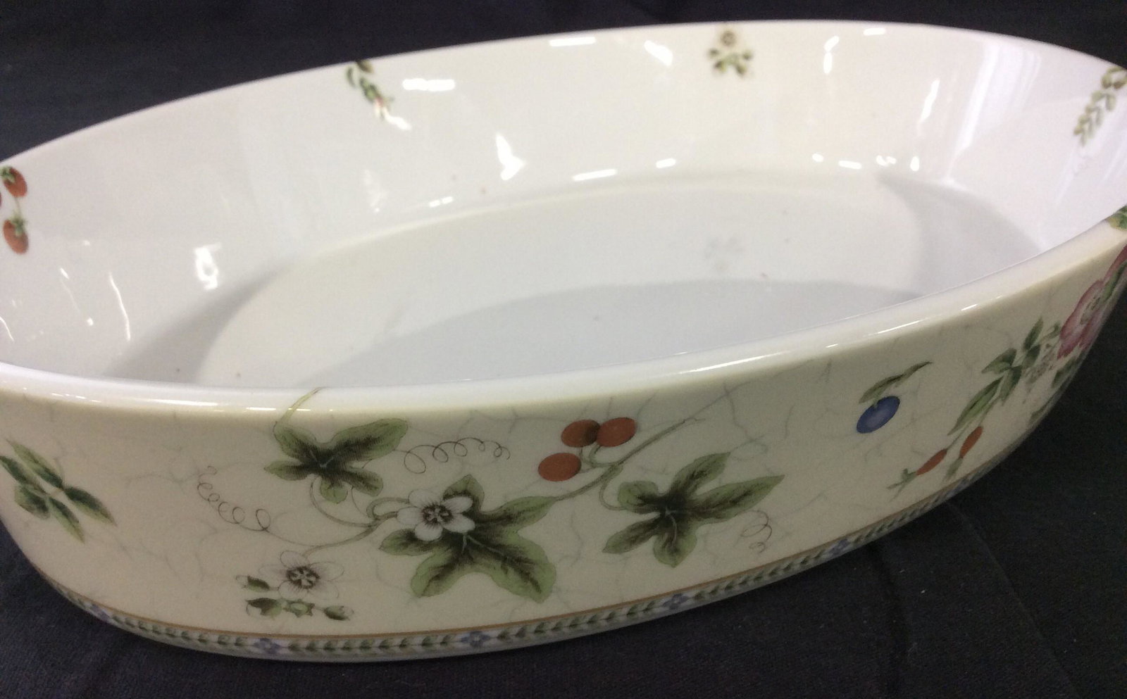 Ceramic Wedgwood Casserole Side Dish: Floral and fruit decor on sides, Wedgwood Pattern FLEUR. MADE in Japan, Decorated in USA. OFFICIAL Wedgwood trademark stamp on underside. 11.8 x 8 1/4 in, ht 2 in. Ovenware, Ceramic Fine China Dish, S