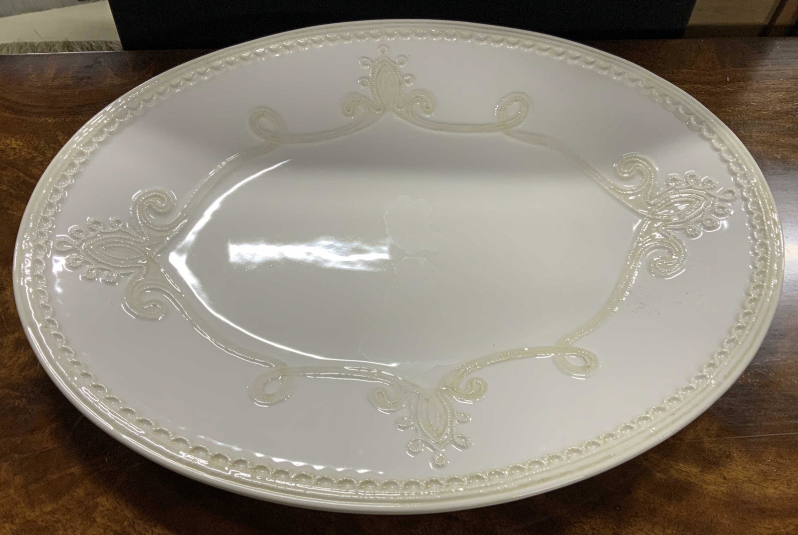 Lenox Large Porcelain Oval Platter: Marked underside for Lenox made in Italy, two tone fanciful swag pattern, tableware, serve ware, platter, plate, measures app 16 by 12 inches
